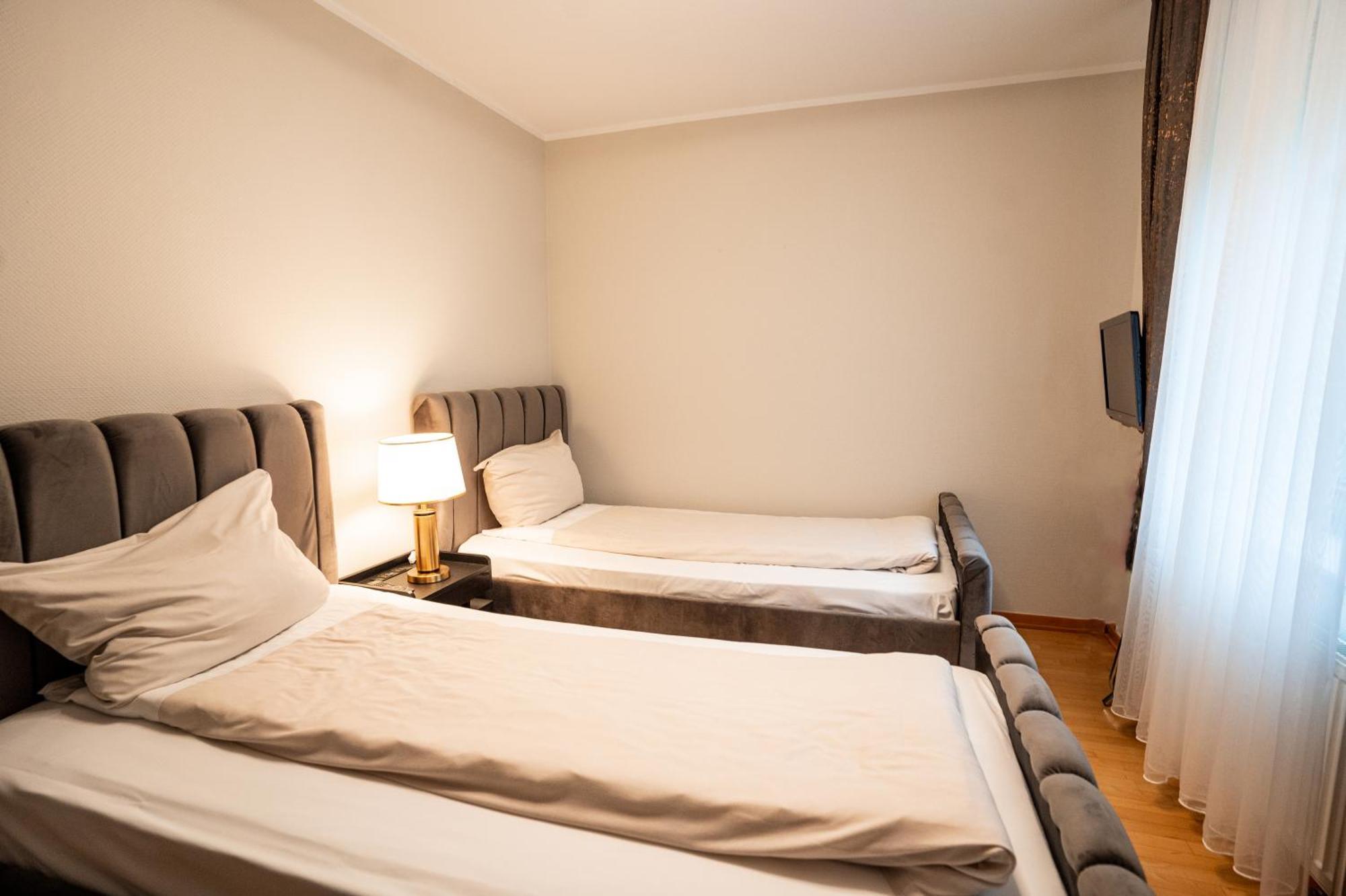 Hotel Cityhome Am Kurpark Bad Salzuflen Ngoại thất bức ảnh